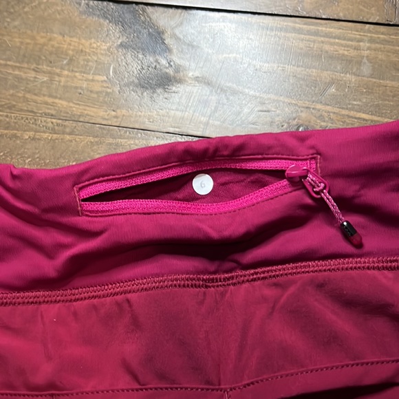 Lululemon Speed Shorts - Picture 4 of 4